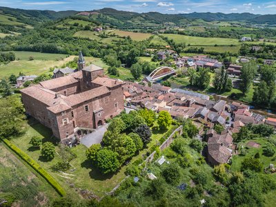 Village de Saint-Izaire