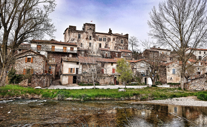 Le château de Latour